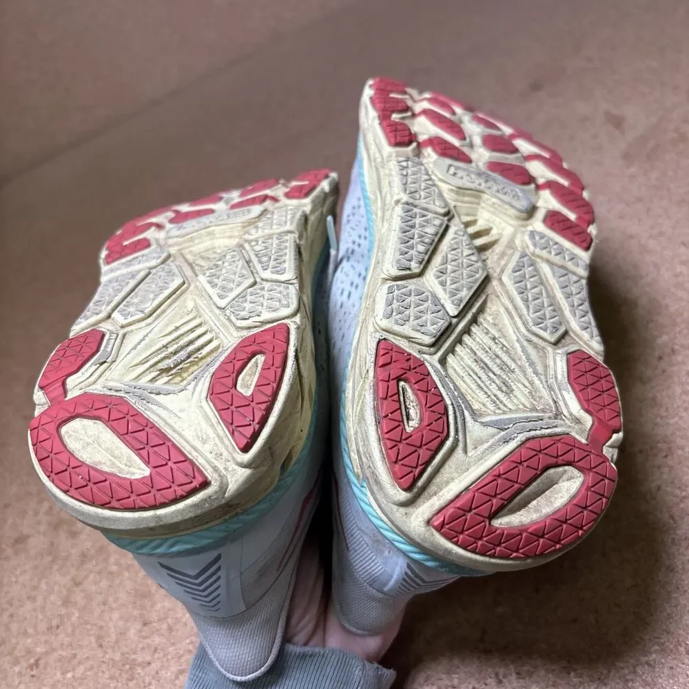 Hoka One One Clifton 7 Shoes Womens 8.5 Morning Mist Hot Coral Running